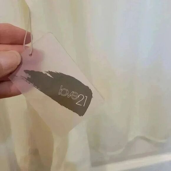 Love 21 Forever 21 Women's Ivory Poly Georgette Button Front Gold Studded & Gold - Picture 9 of 12